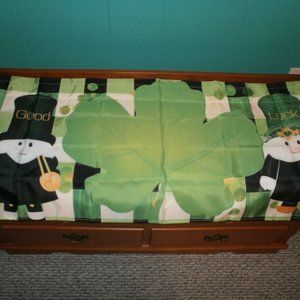 St. Patricks Day set of 2 curtain valances shades of green NEW